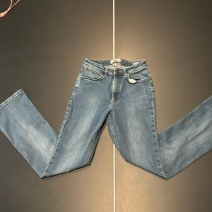 Wrangler high rise bold boot jeans